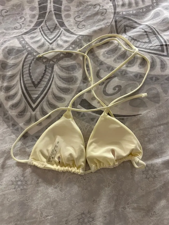 Haut de maillot de bain neuf - photo numéro 3