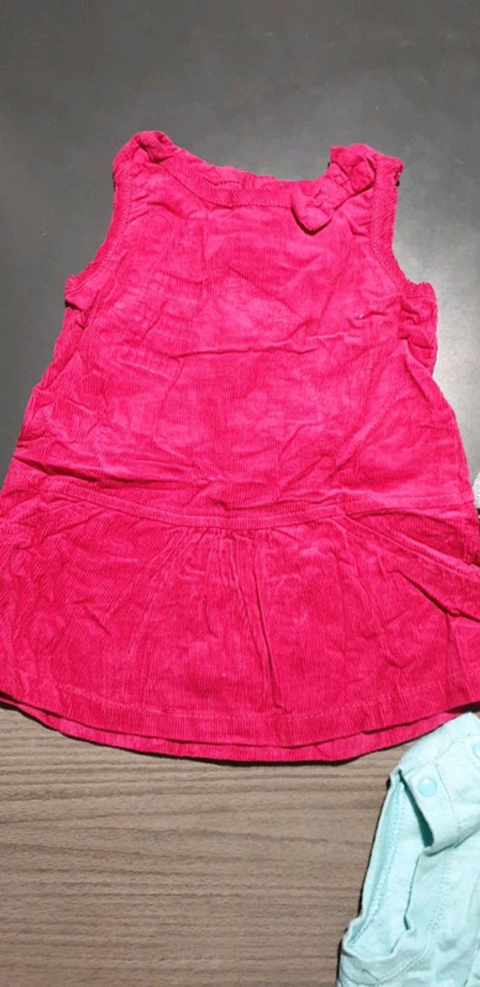 3 robes 6 et 9 mois - photo numéro 2