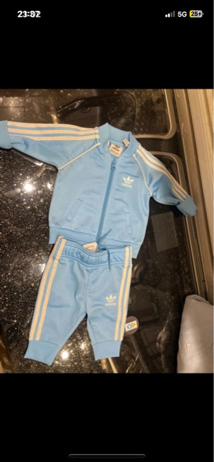 2 ensemble adidas bébé