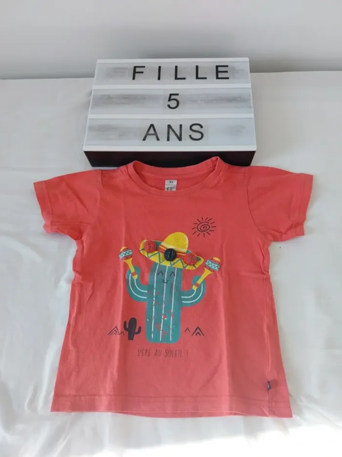 Tee-shirt manche courte fille 5 ans
