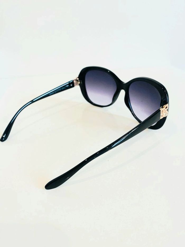 Lunette de soleil femme masque noire et dorée verres dégradés UV protection catégorie 3 - photo numéro 7