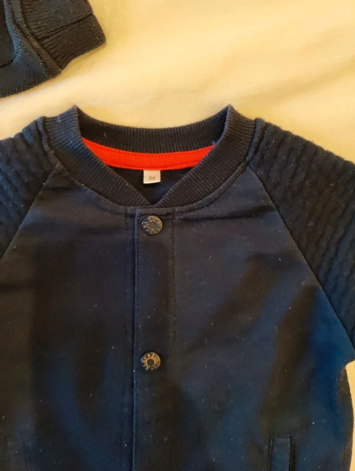 2 gilets bleu marine - photo numéro 4