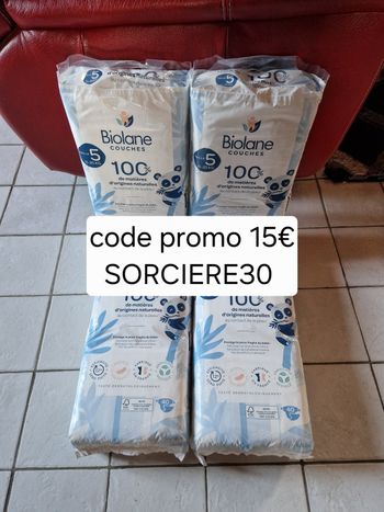 160 couches Biolane taille 5