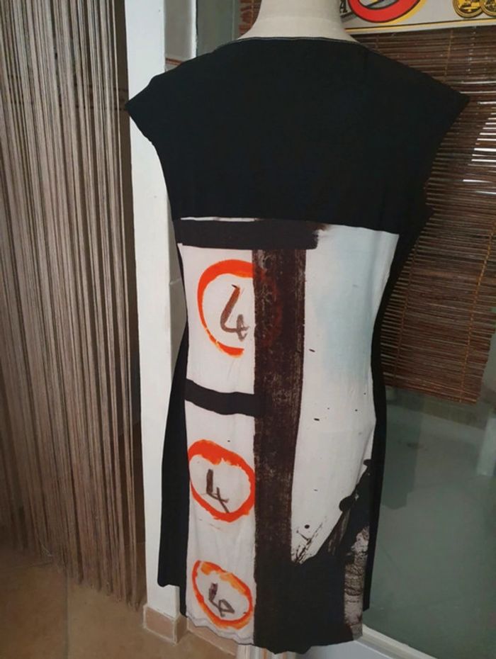 Robe aventures des toiles taille 42 - photo numéro 2