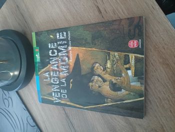 LIVRE KA VENGEANCES DE LA MOMIE DE EVELYNE BRISDON PELLEN 