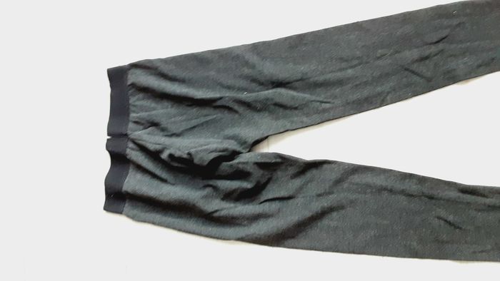 Vêtement femme pantalon gris noir type legging Camaïeu taille M - photo numéro 4