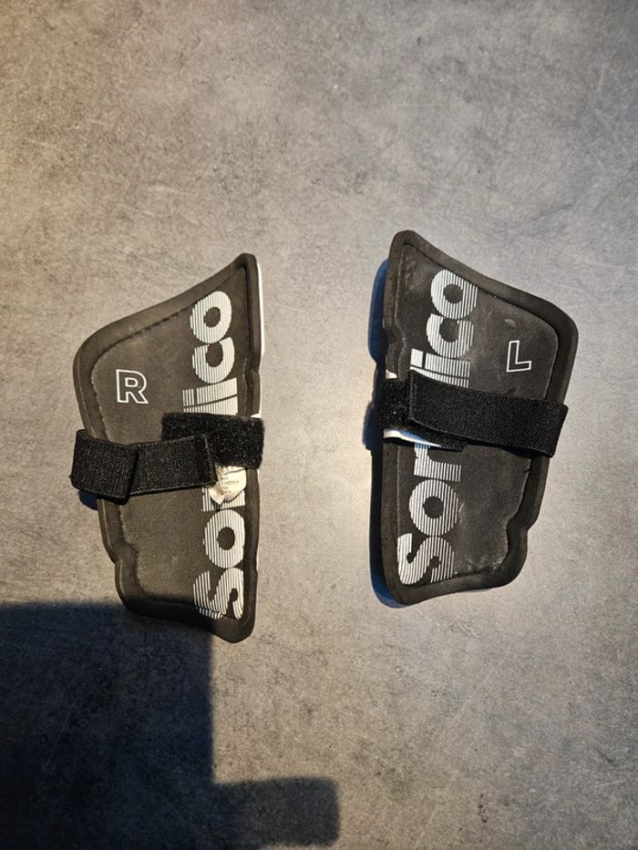 Protège tibia Sondico taille XS - photo numéro 2