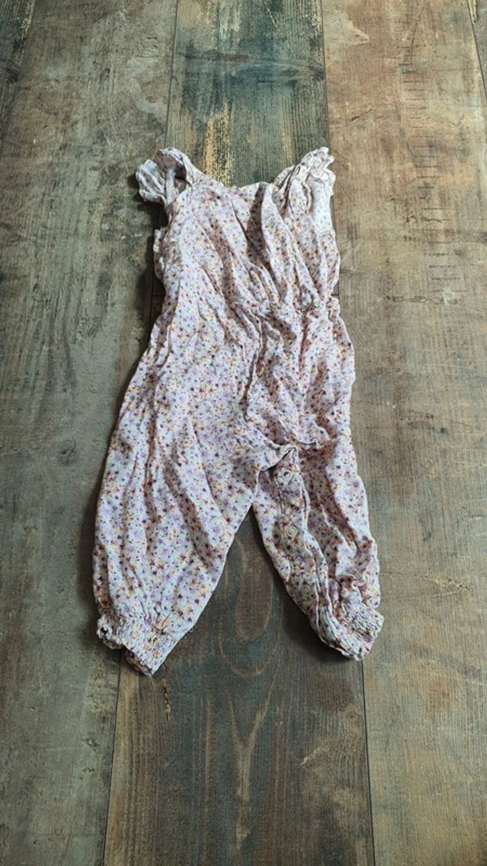 Combinaison primark 9 12 mois en très bon état - photo numéro 4