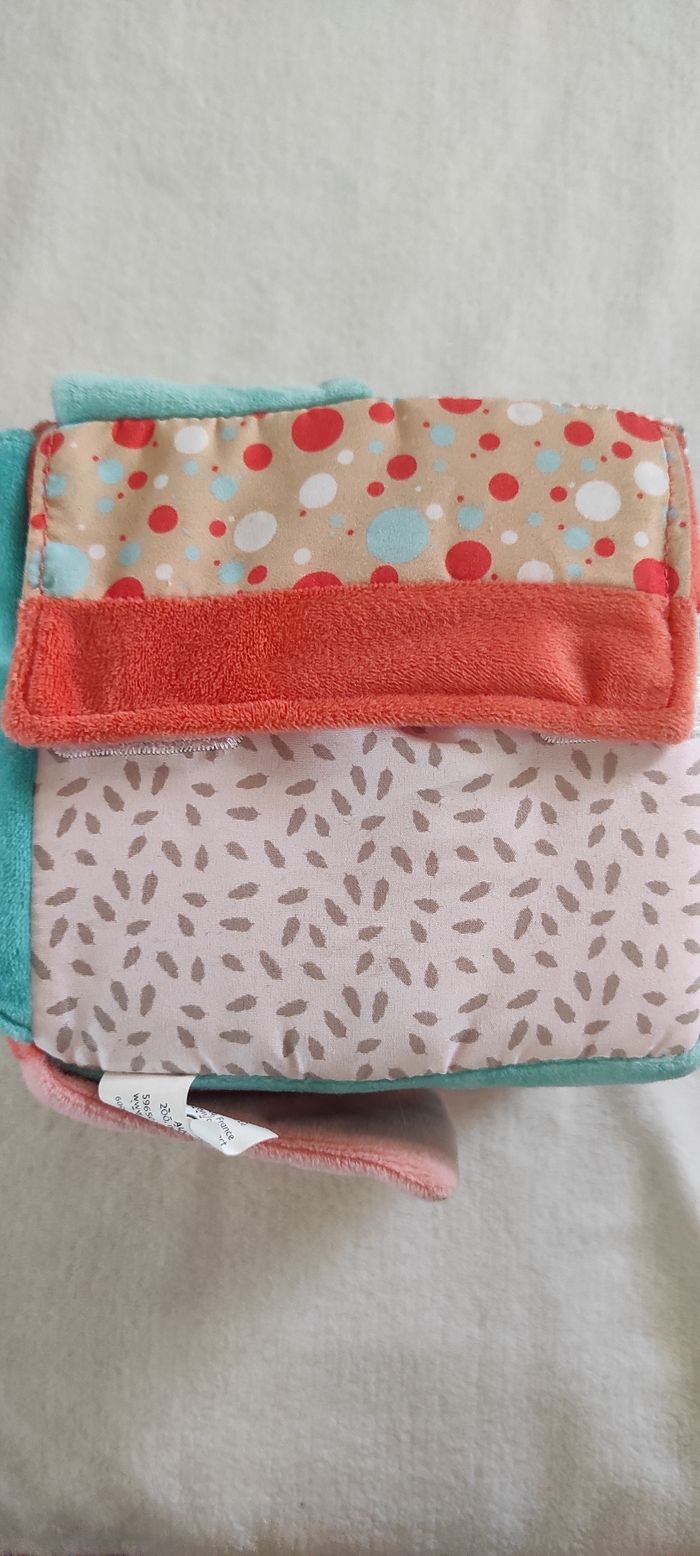 Cube tissu pour apprentissage fermetures - photo numéro 7