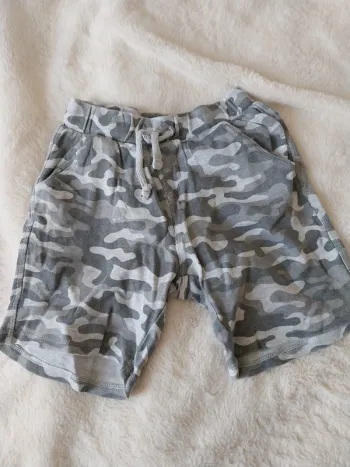 Short 6 ans