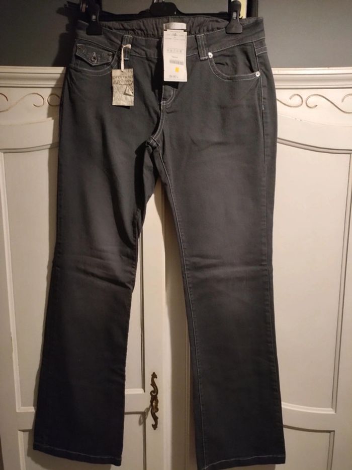 Pantalon jean gris Promod a jambes larges neuf avec étiquette taille 42 - photo numéro 2
