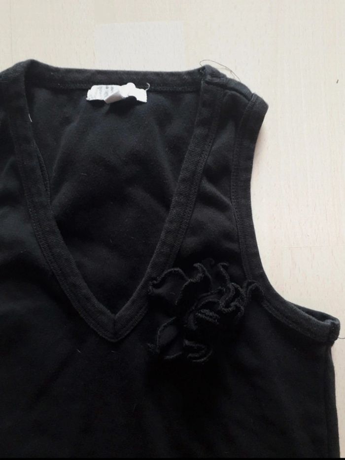 Top noir - photo numéro 2