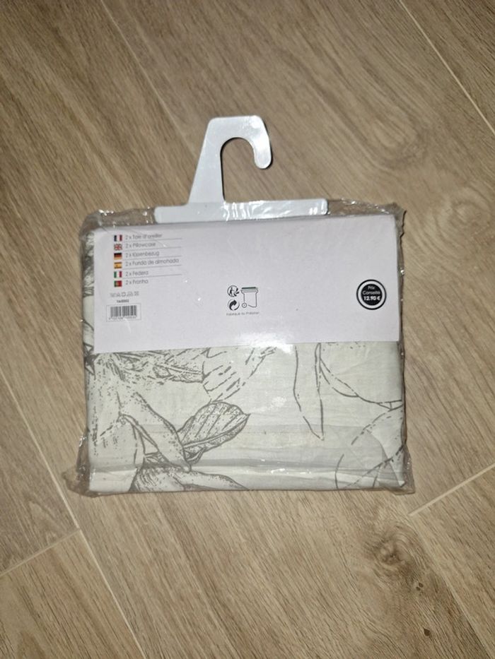 Deux taies d'oreiller en coton 57 fils 50x70 cm - photo numéro 4