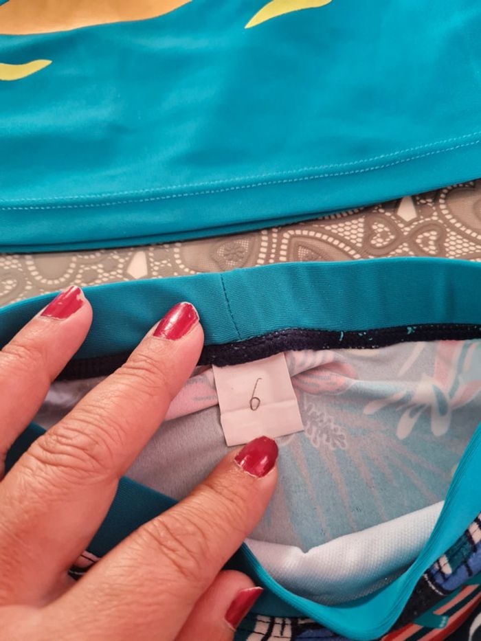 Maillot de bain 2 pièces taille 6-9 mois - photo numéro 4