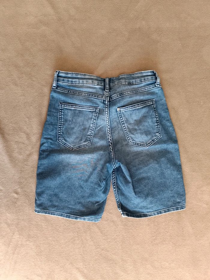 Short en jean H&M taille 11 ans - photo numéro 2