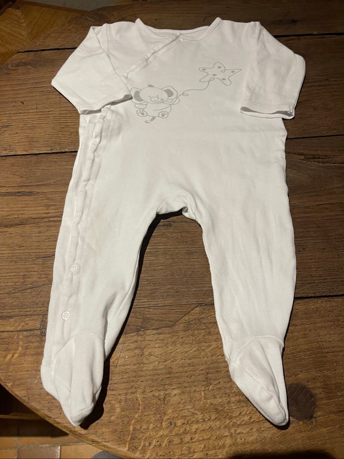 Lot pyjama Taille 12 mois - photo numéro 4