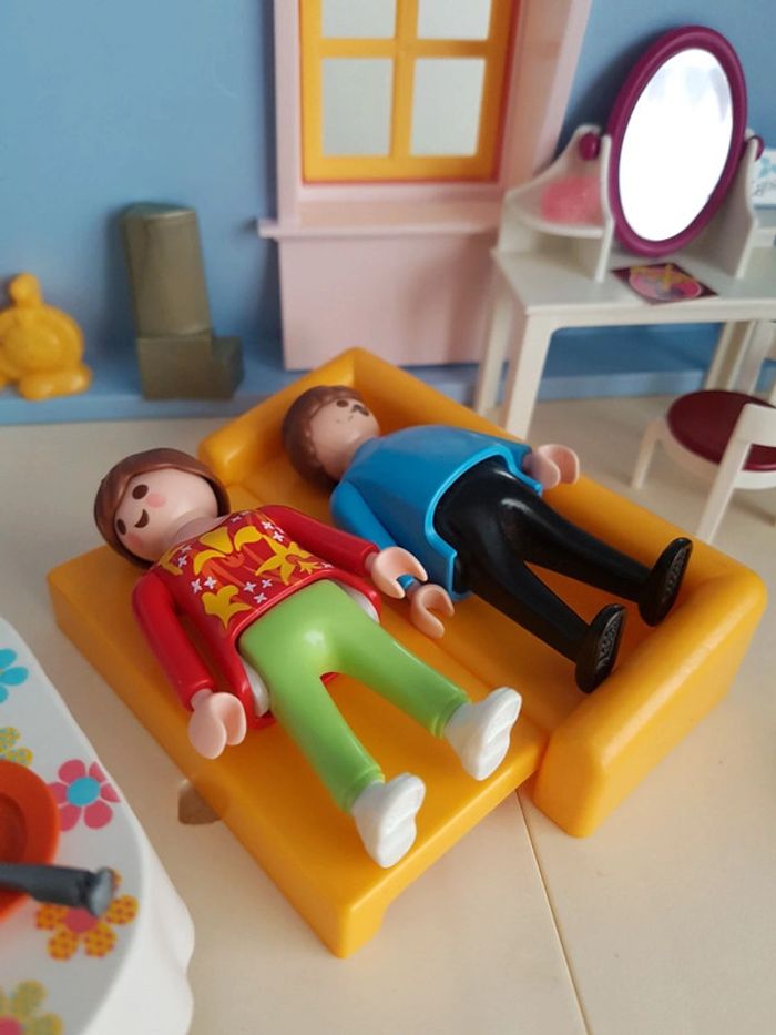 Maison et famille Playmobil - photo numéro 10