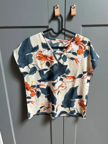Tes shirt