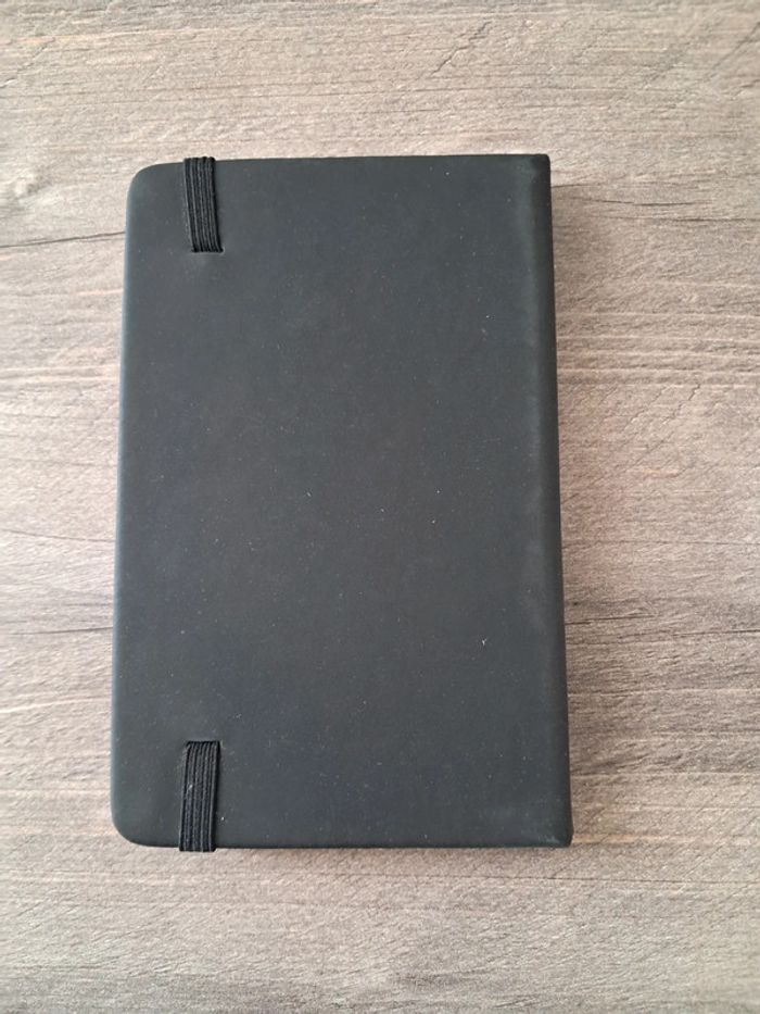Notebook mugler - photo numéro 3