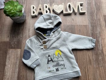 - Sweat Obaibi   - 6 mois - bon état