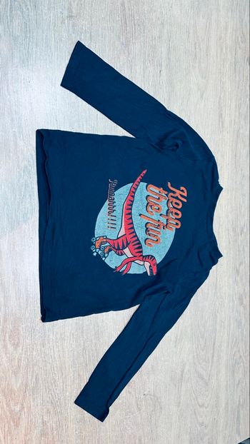Teeshirt manches longues bleu marine motif dinosaures 