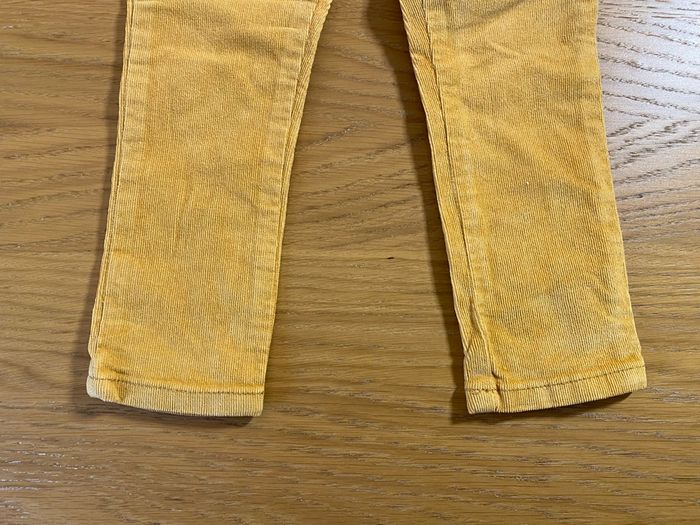 Mango Pantalon velours moutarde Taille 18/24 mois - photo numéro 3