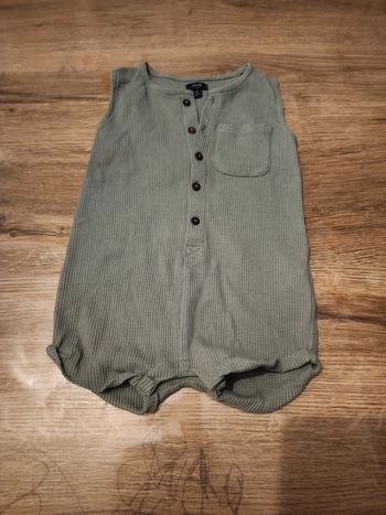 Combishort taille 24 mois