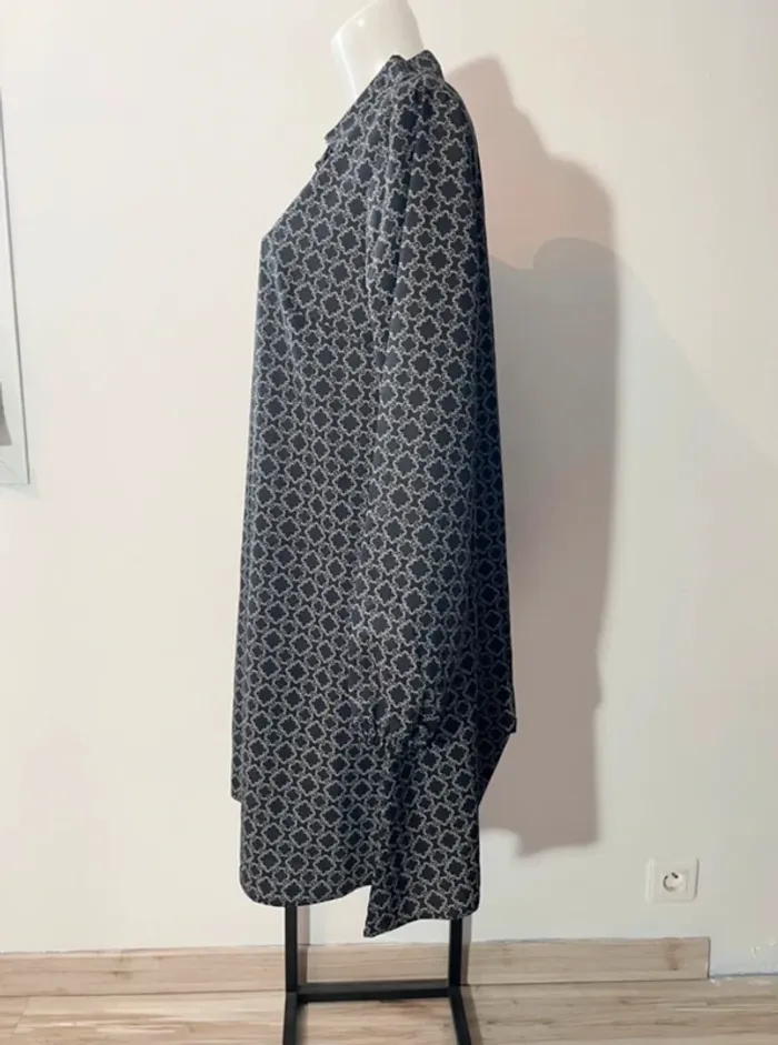 Robe SHEIN neuve - photo numéro 4