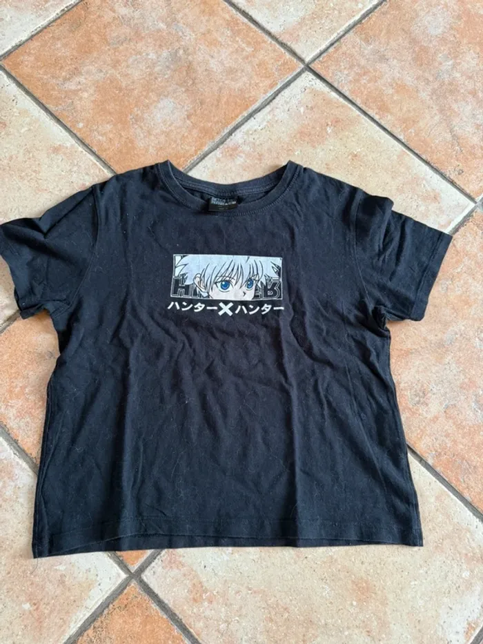 T-shirt noir Hunter taille s avec personnage japonais