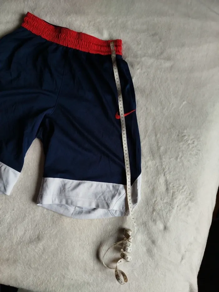 Short de sport Nike avec poches - photo numéro 7