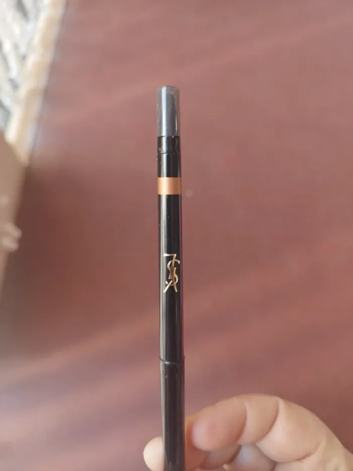 Crayon contour à lèvres Yves Saint Laurent couleur or n°27 - photo numéro 5