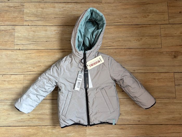 Doudoune réversible réfléchissante IKKS taille 4 ans. Neuve étiquetée - photo numéro 3