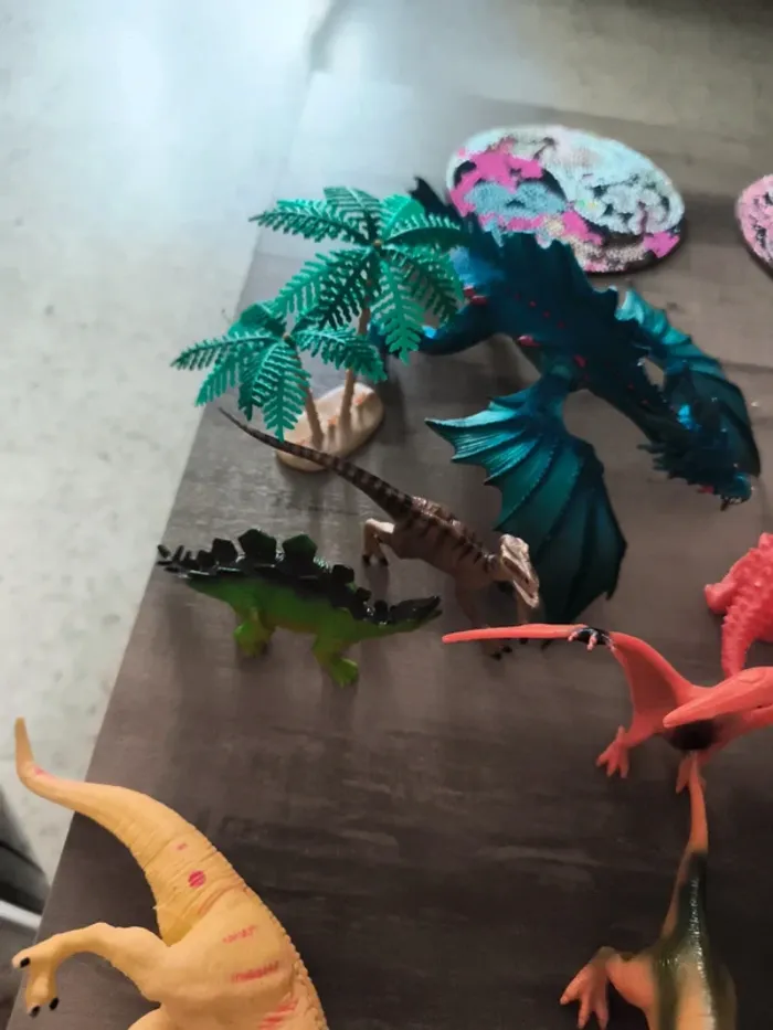 Lot dinausore et arbre plus personnage cc - photo numéro 6