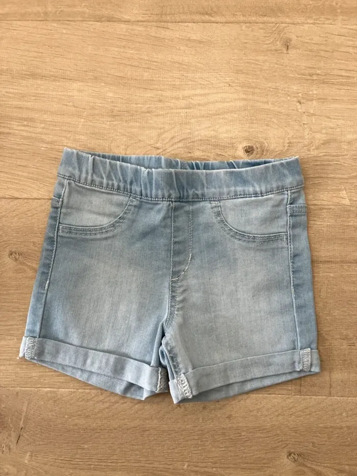 Short en jeans H&M 3/4 ans 104 cm