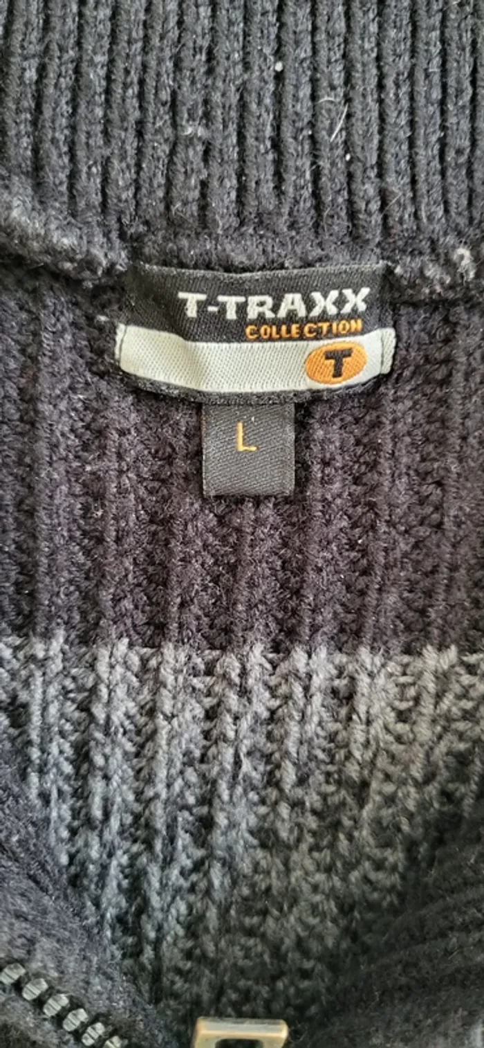 Pull col haut - photo numéro 6