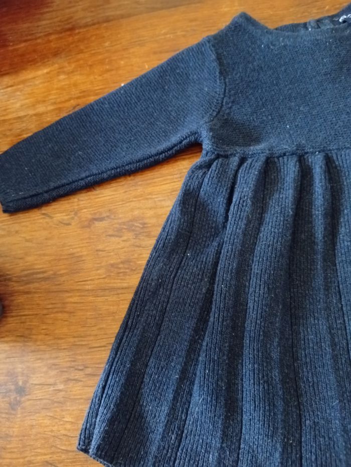 Robe plissée Kiabi taille 3 mois - photo numéro 2