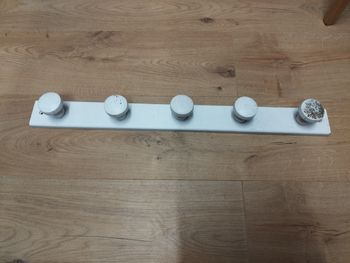 Porte-manteau longueur 64 cm