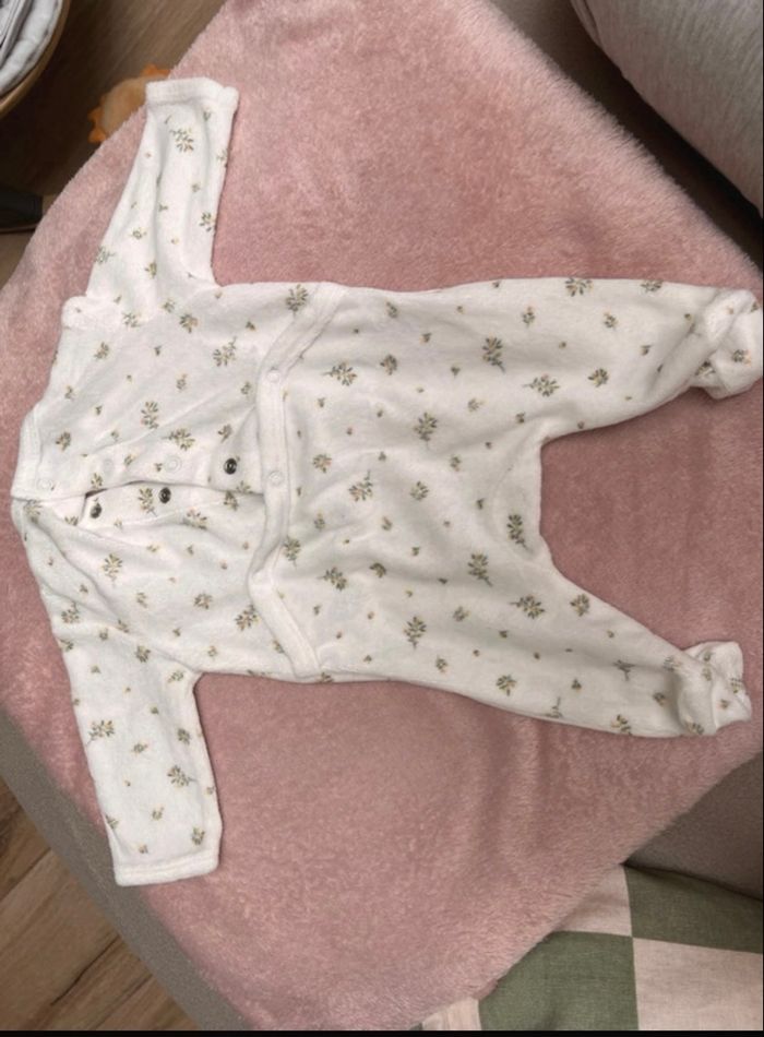 Pyjama velours 1 mois - photo numéro 2