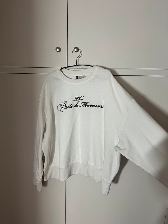 H&M - Sweat oversize imprimé The British Museum - photo numéro 2