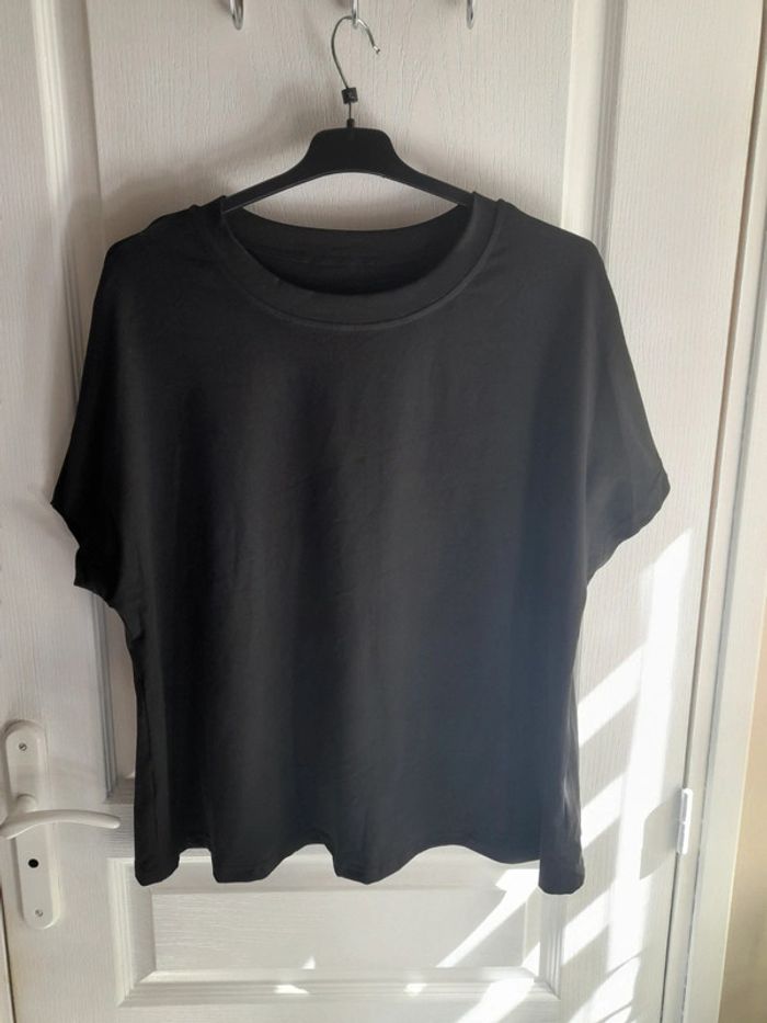 T-shirt noir 1XL