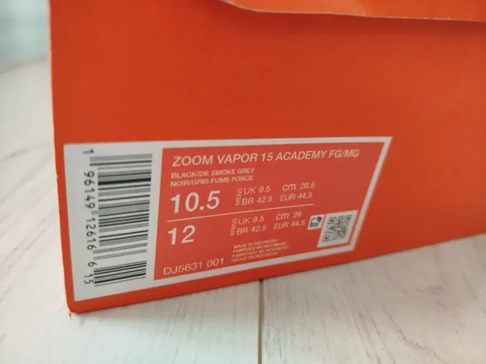Crampons Nike zoom neufs - photo numéro 7