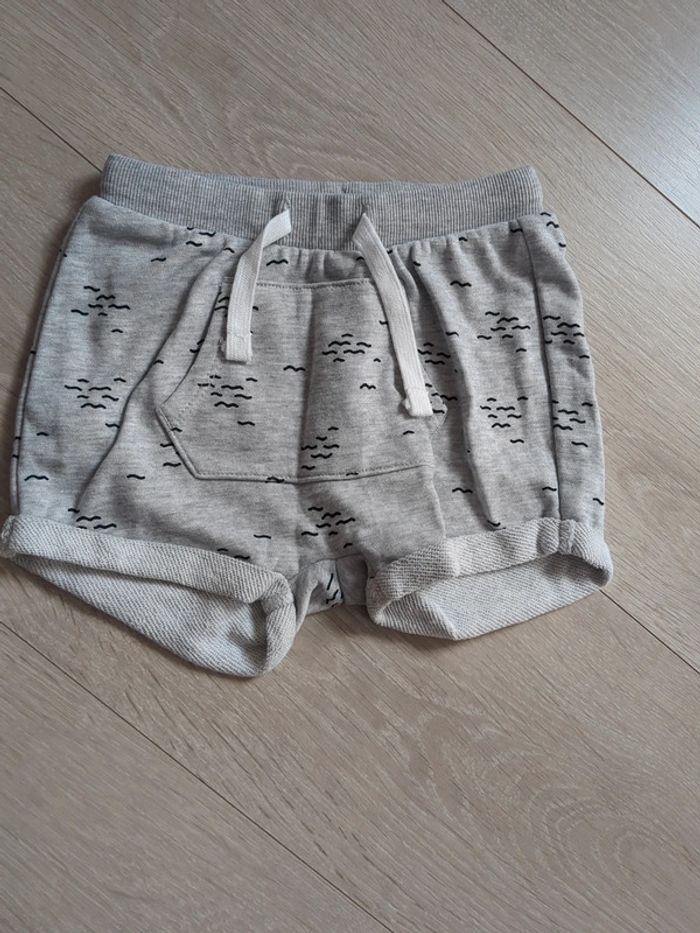 Short gris garçon 18 mois - photo numéro 2