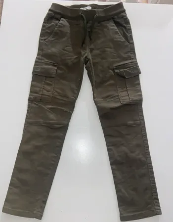 Jeans vert à capuche