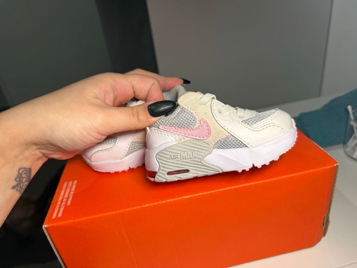 Air Max bébé fille neuf - photo numéro 3