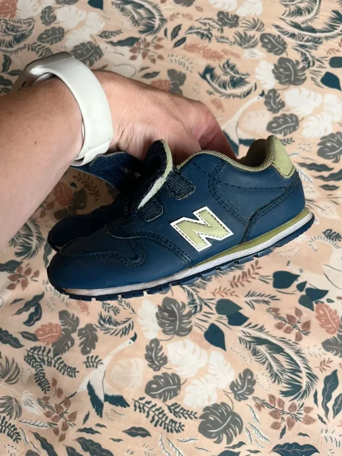 Chaussures à scratch New Balance - photo numéro 6
