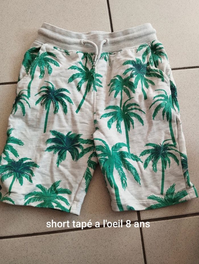 Short tapé a l'oeil 8 ans