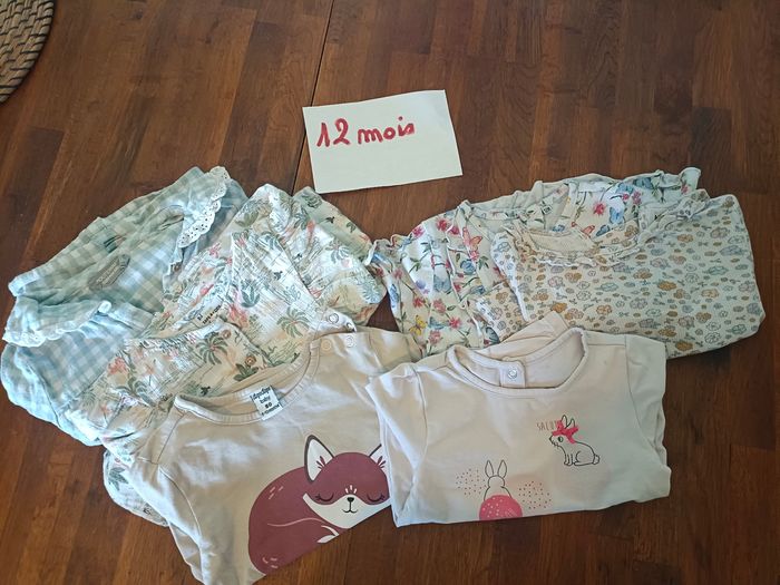 Lot 2 chemisiers et 4 tee shirts manches longues