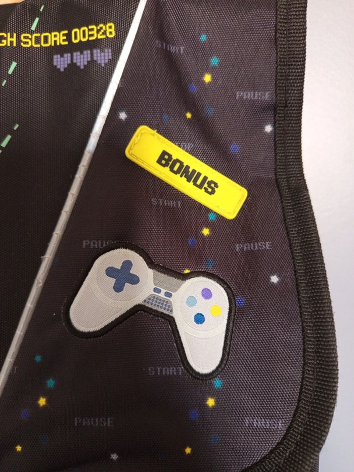 Cartable jeux vidéo - photo numéro 4