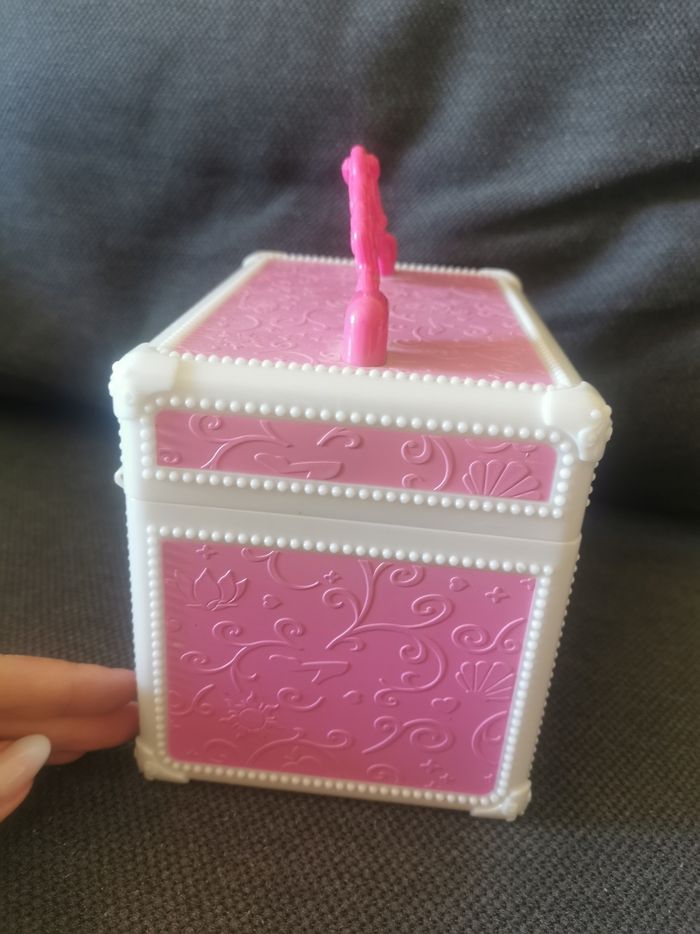 Boîte à bijoux princesses Disney n2 - photo numéro 2