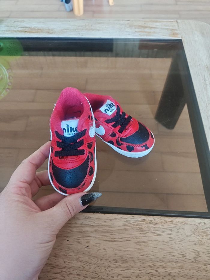 Baskets NIKE mixte p.19,5 - photo numéro 3